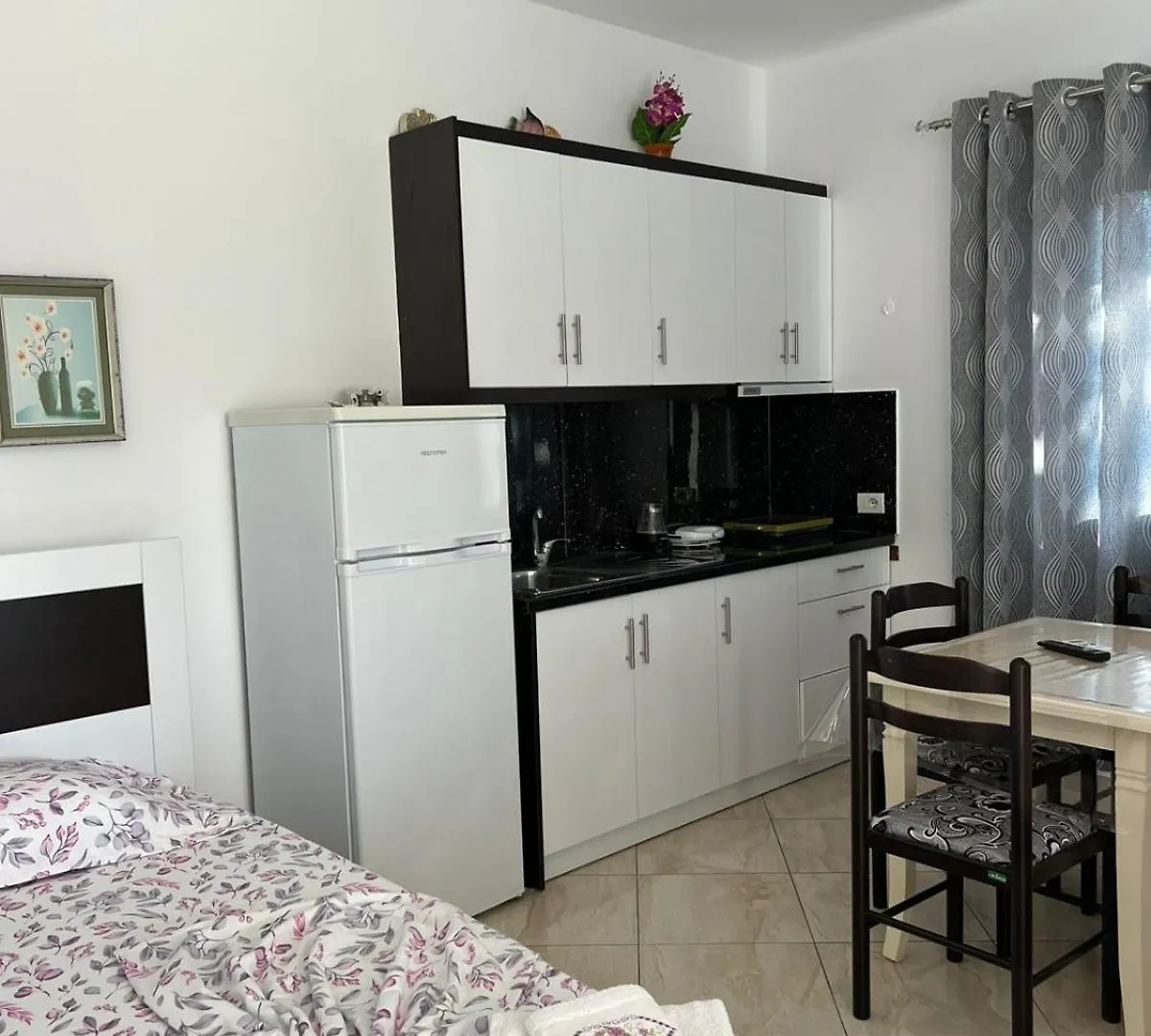 Vila Erioni Ksamil Guest house