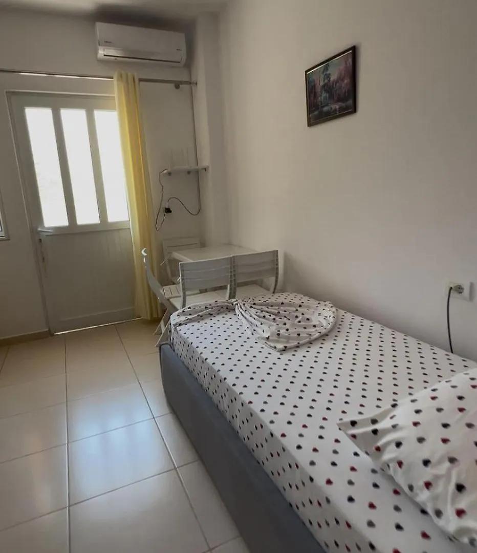 Vila Erioni Ksamil 0*,  Albania